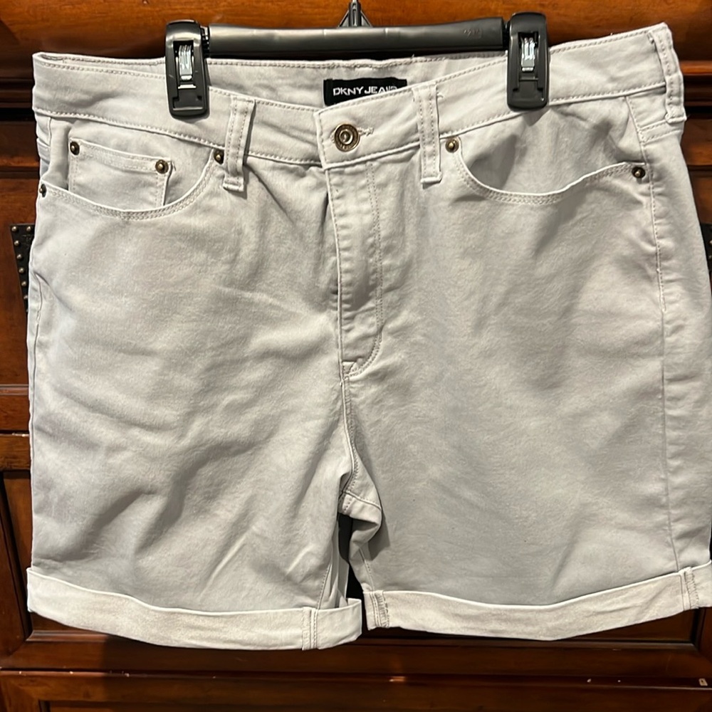 DKNY grey shorts 14